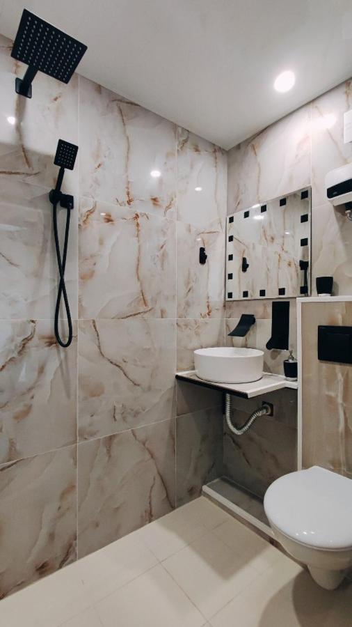 Студио В Центъра На Бургас Apartment ภายนอก รูปภาพ