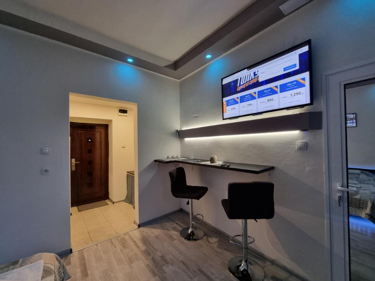 Студио В Центъра На Бургас Apartment ภายนอก รูปภาพ