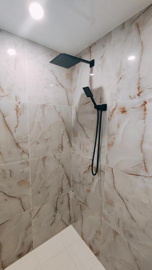 Студио В Центъра На Бургас Apartment ภายนอก รูปภาพ